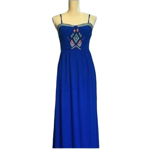 Flying Tomato Dresses & Skirts - Flying Tomato Blue Embroidered Dress Small